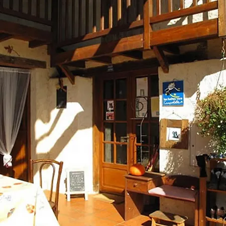 Le Grangé Hostal *