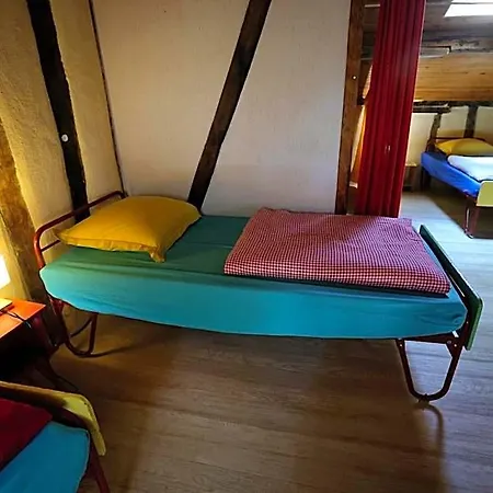Le Grange بيت شباب *